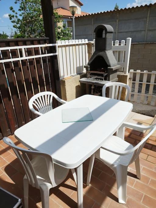 Pavillon Les Pieds Dans L'eau Holiday home